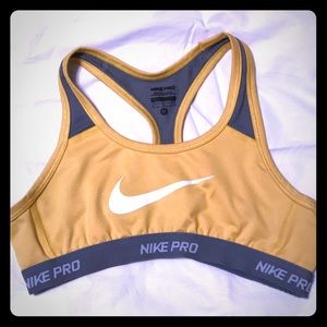 Nike Pro Girls Sports Bra